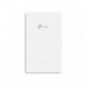 Omada BE3600 Wall Plate Wi-Fi 7 Access Point - Vue 2